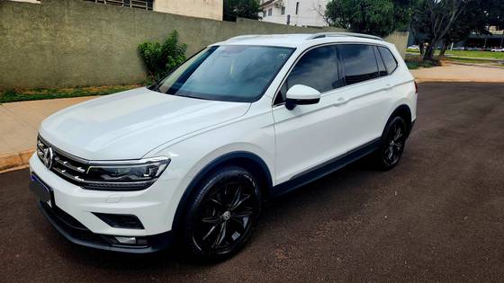 VOLKSWAGEN TIGUAN 1.4 250 TSI TOTAL FLEX ALLSPACE COMFORTLINE TIPTRONIC VOLKSWAGEN TIGUAN 1.4 250 TSI TOTAL FLEX ALLSPACE COMFORTLINE TIPTRONIC
